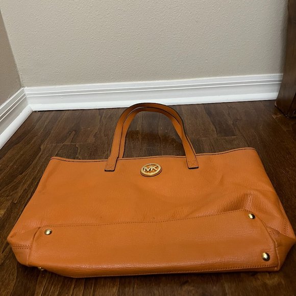 Preloved Michael Kors Tote - Picture 1 of 9